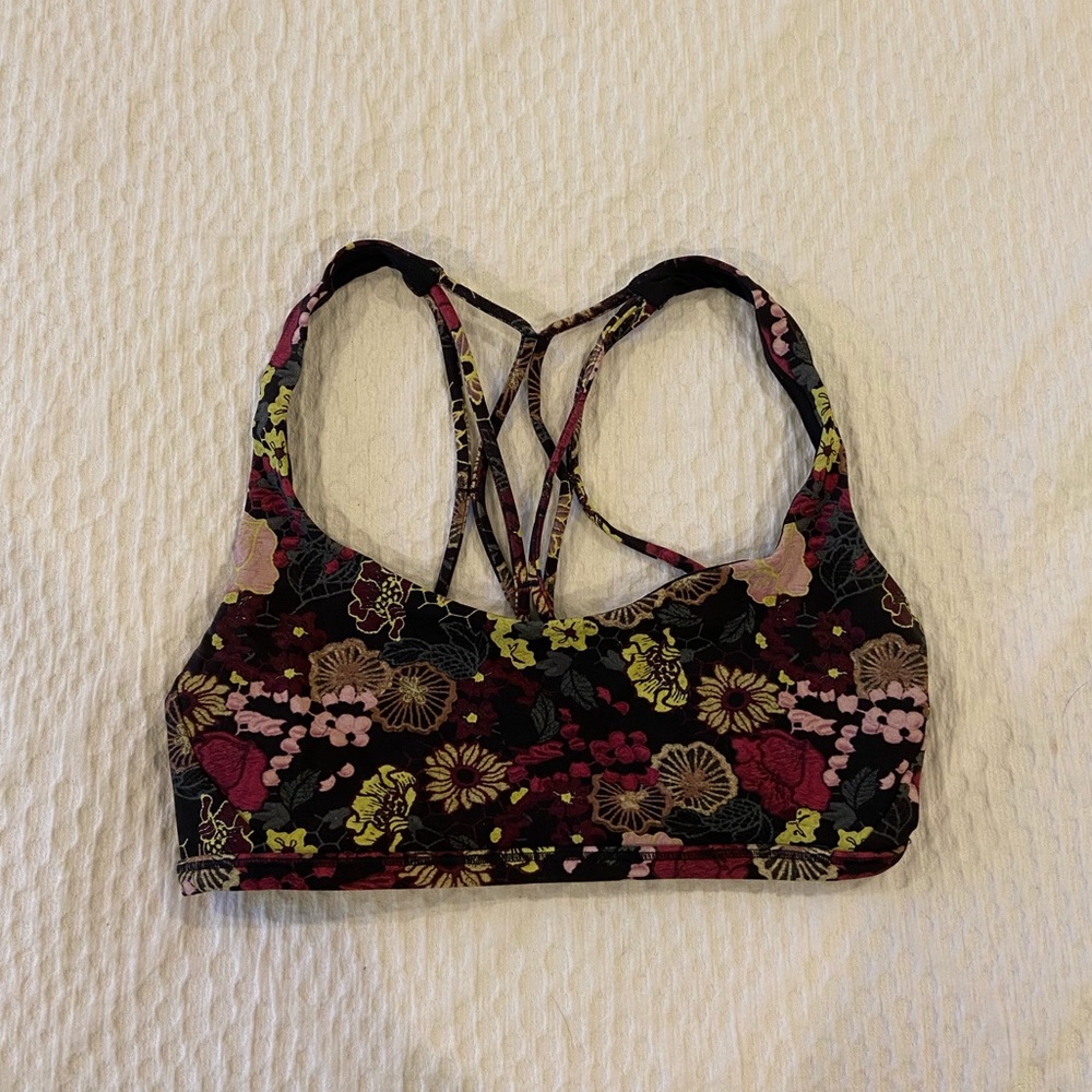 Lululemon Free To Be Bra